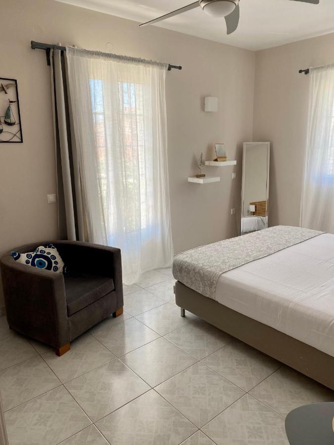Filippos Apartments 阿尔戈斯托利翁 外观 照片