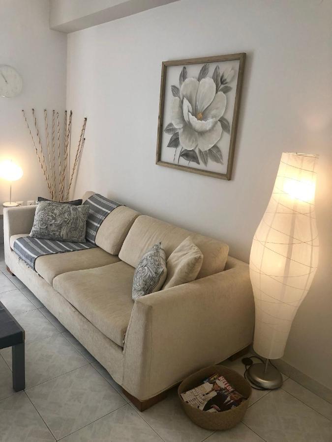 Filippos Apartments 阿尔戈斯托利翁 外观 照片