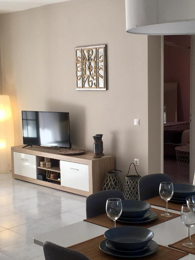 Filippos Apartments 阿尔戈斯托利翁 外观 照片