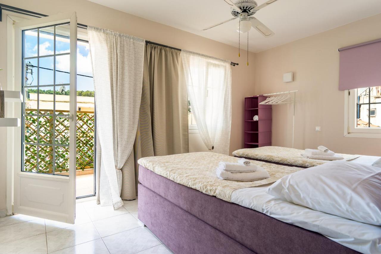 Filippos Apartments 阿尔戈斯托利翁 外观 照片