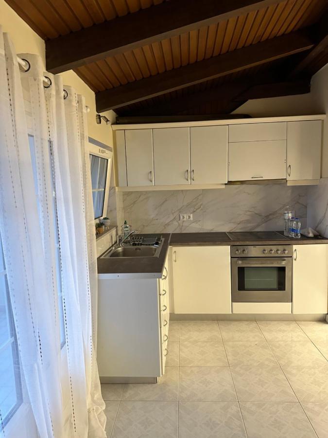 Filippos Apartments 阿尔戈斯托利翁 外观 照片