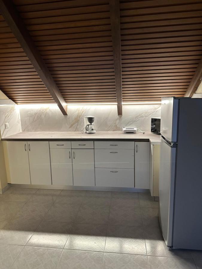 Filippos Apartments 阿尔戈斯托利翁 外观 照片